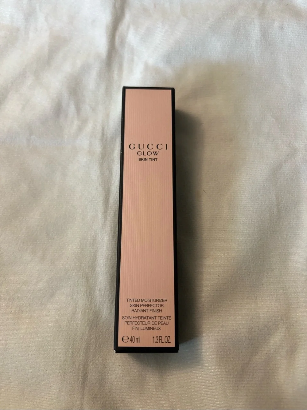 Gucci glow skin tint in 15